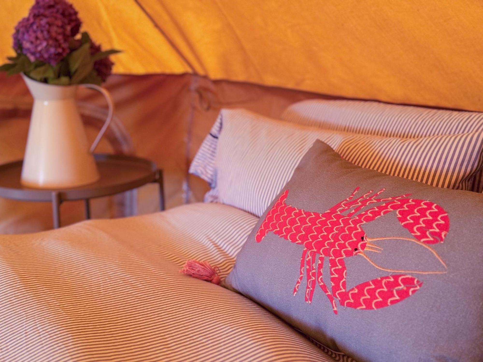 Fully Furnished Bell Tent 3 Carlyon Bay Εξωτερικό φωτογραφία